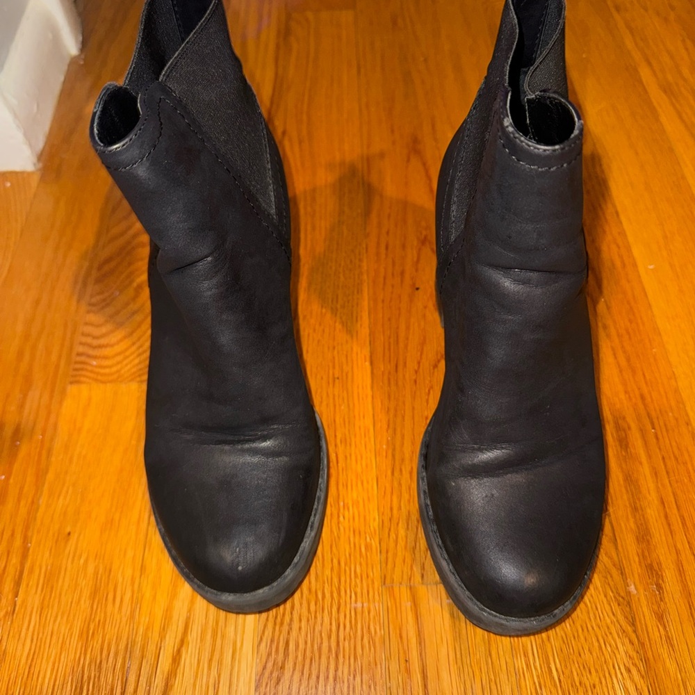 Black Women's Chelsea Ankle Boots - Sleek Slip-On Design
